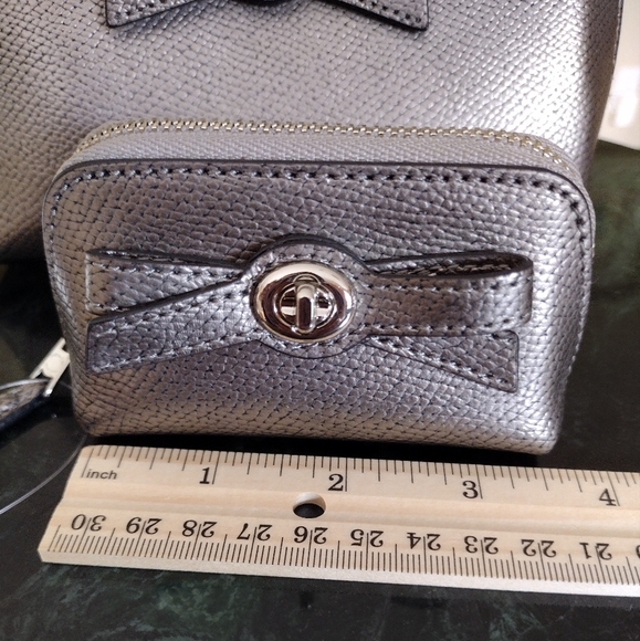 NWT Coach Cosmetic case / coin purse Bow 2 PC set - Picture 10 of 14